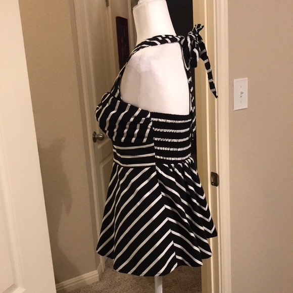 Anthropologie - Halter, peplum top - Size 8 - Picture 2 of 4